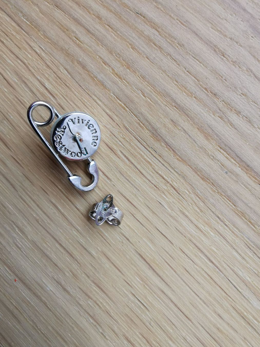 Ohrringe & -stecker: Vivienne Westwood Ohrringe – Gebraucht aus Luzern von larissa_n 4