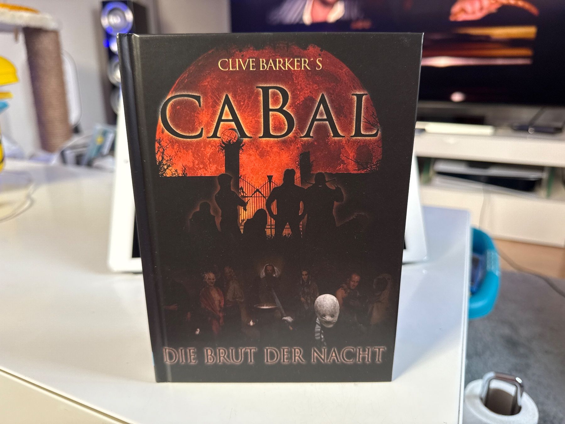 Tutti i DVDs: Clive Barker's Cabal Mediabook Vergriffen – Usato da Allschwil venduto da meeresperle