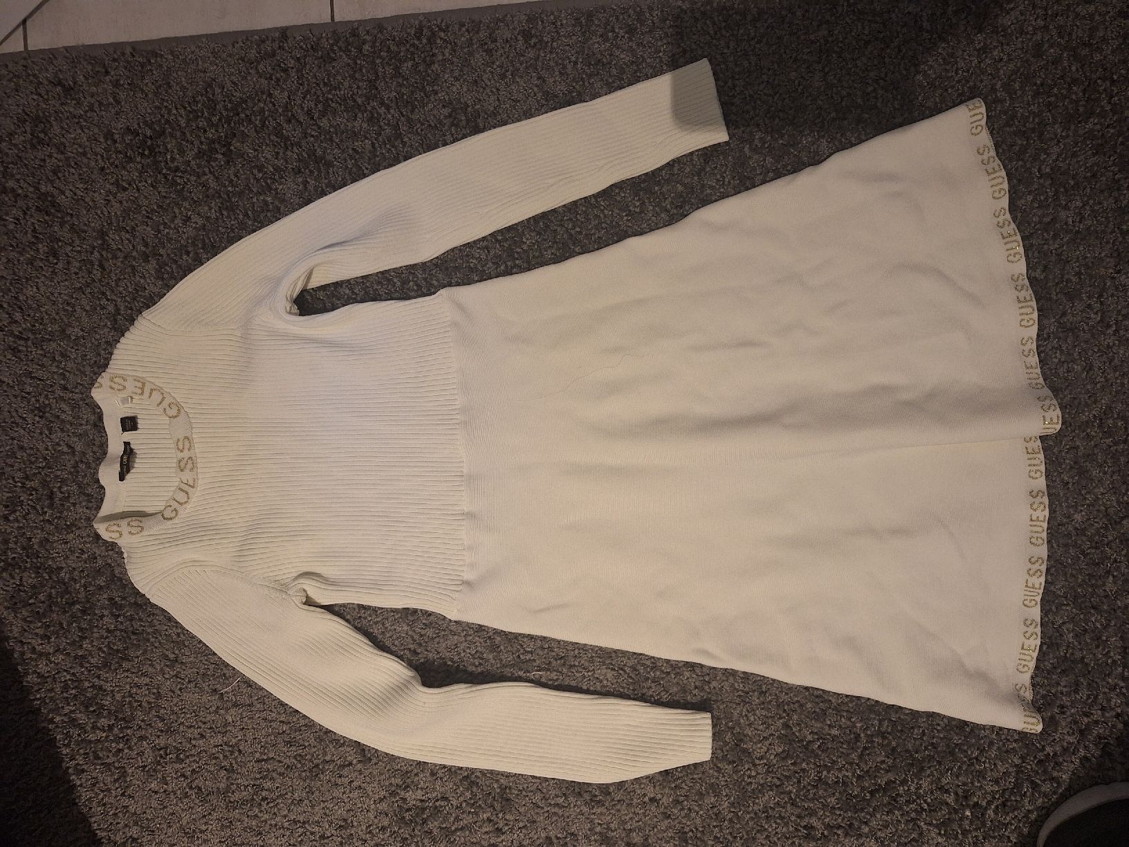 Vestiti & Gonne: guess – Usato da Rovio venduto da pri_ml8y 1