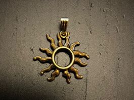 Amulett/ Anhänger Sonne