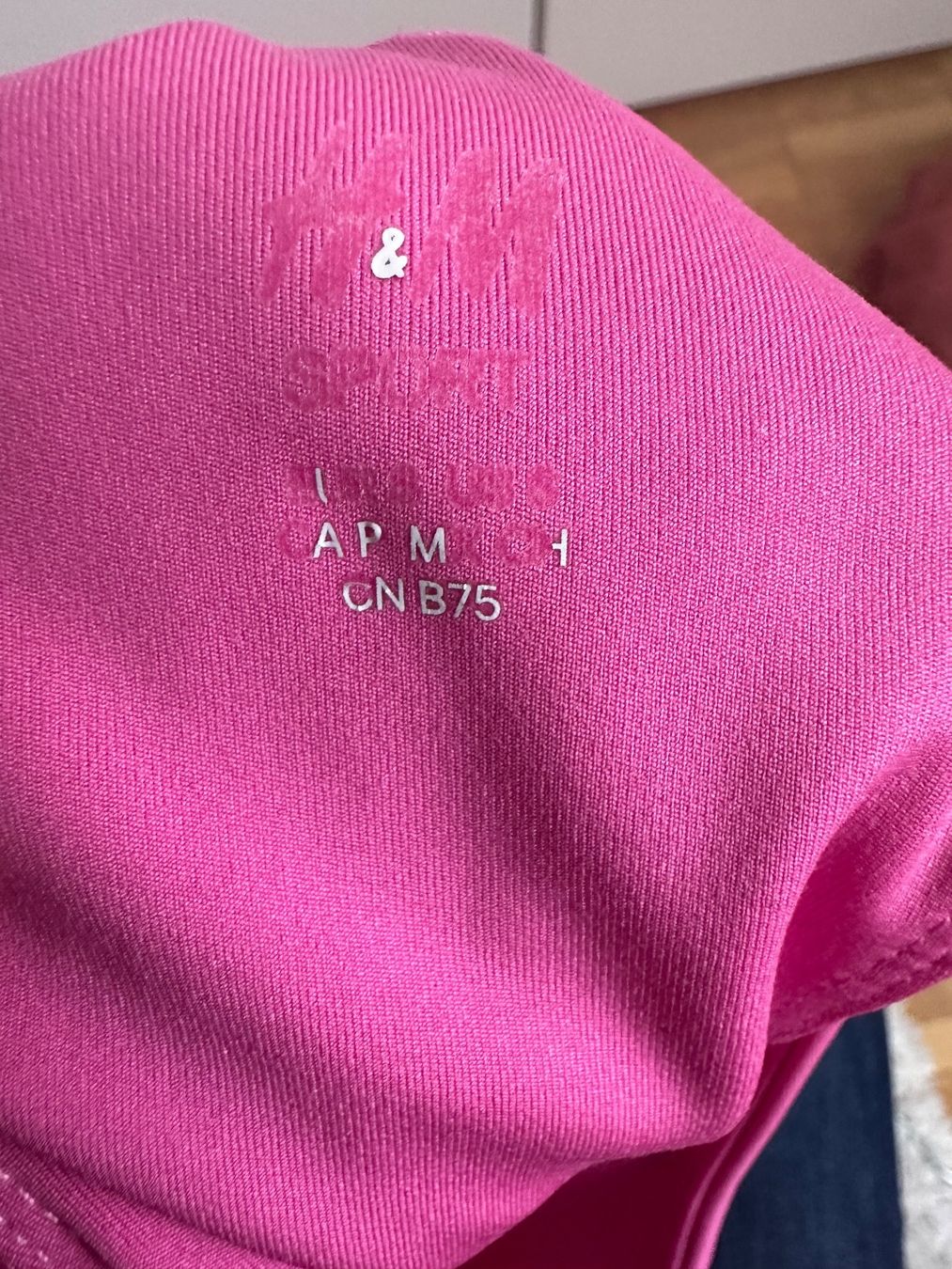 H&M Top: Sporttop von H&M Grösse S – Usato da Lustmühle venduto da sar_7xmy 2