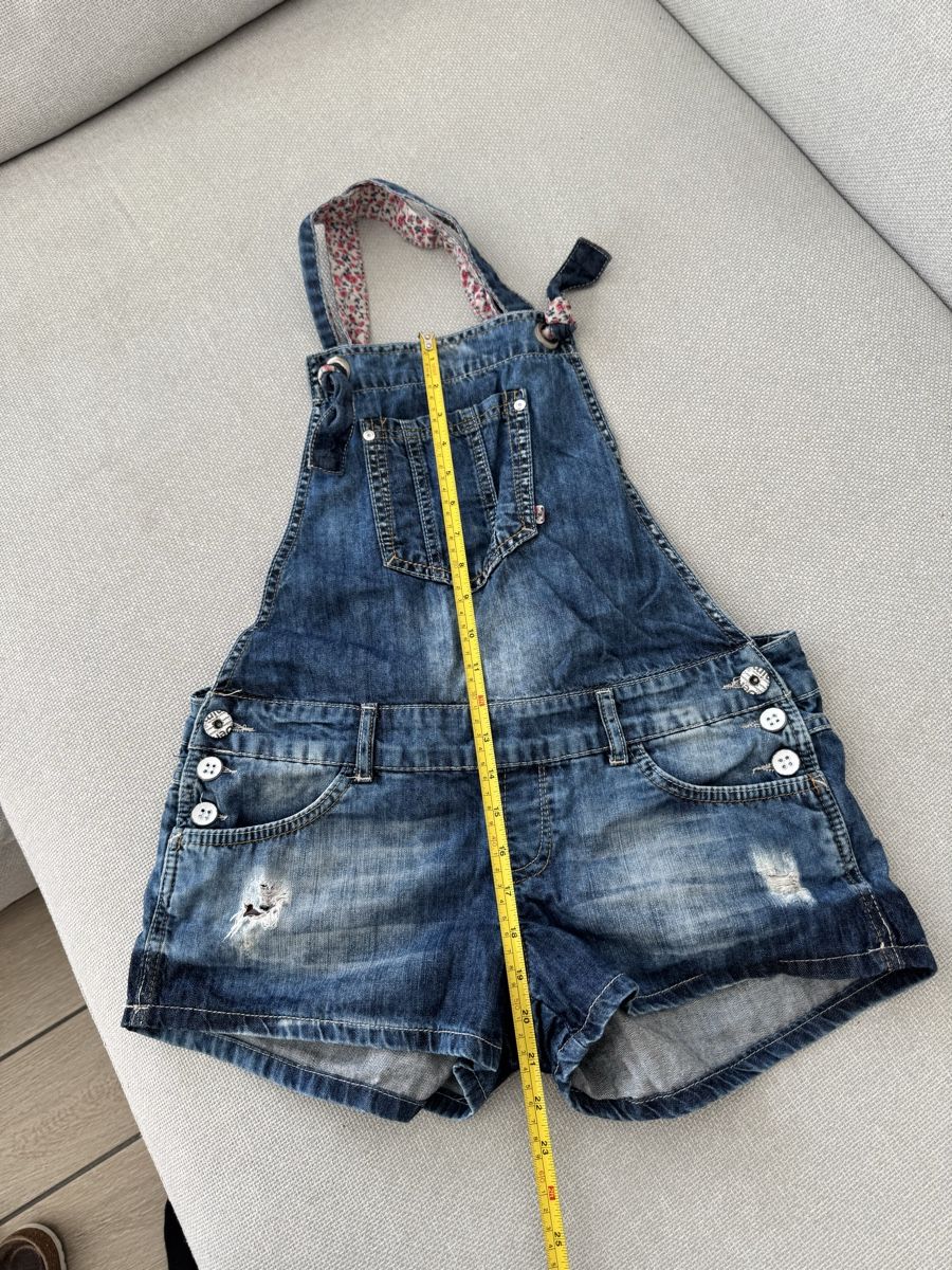 Pantaloni: Kurze Jeans-Latzhose, M – Usato da Granges VS venduto da rvn 5