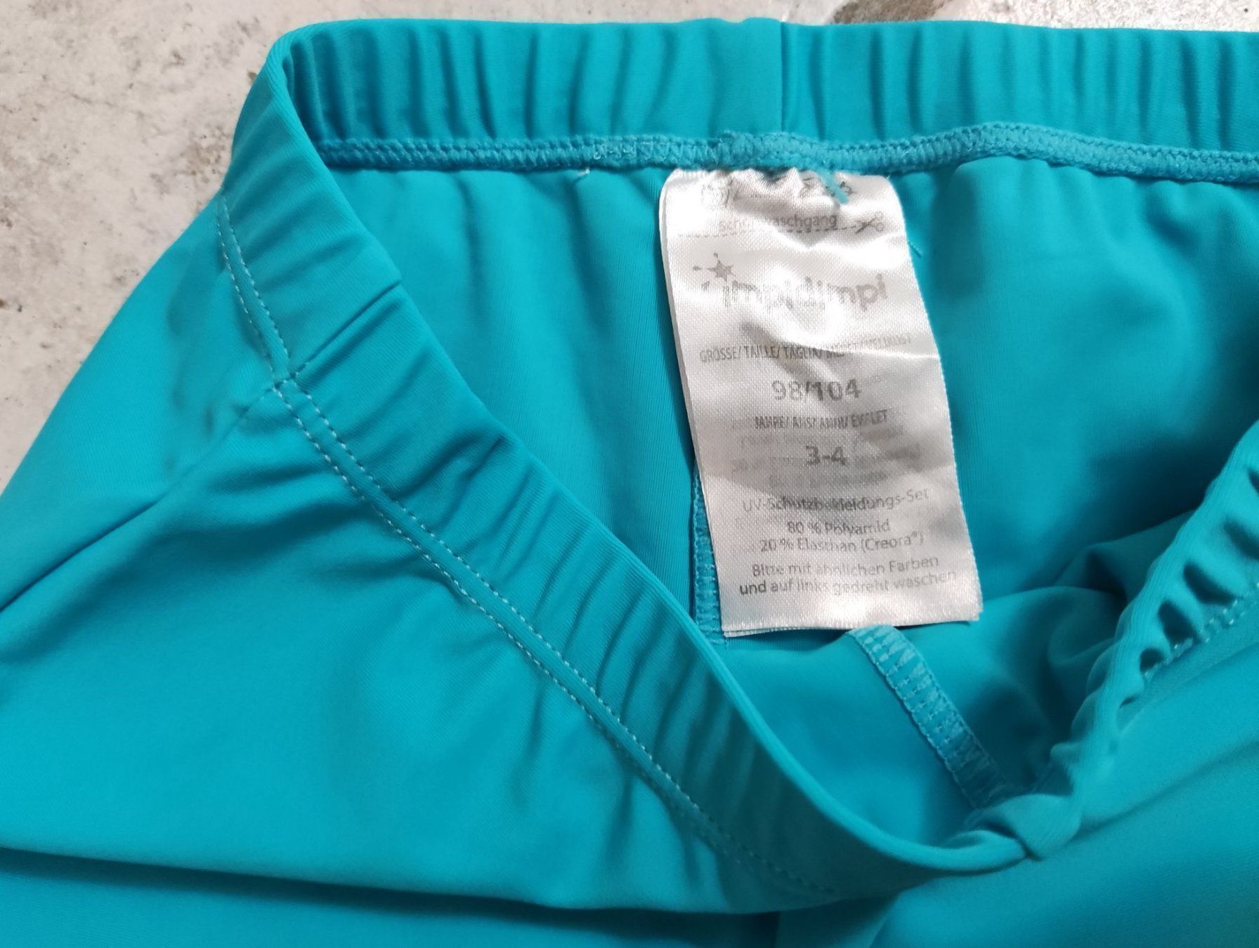 Costumi da bagno & Bikini: UV Badeanzug Mädchen Gr.98 – Usato da Chur venduto da Rodanisa 4