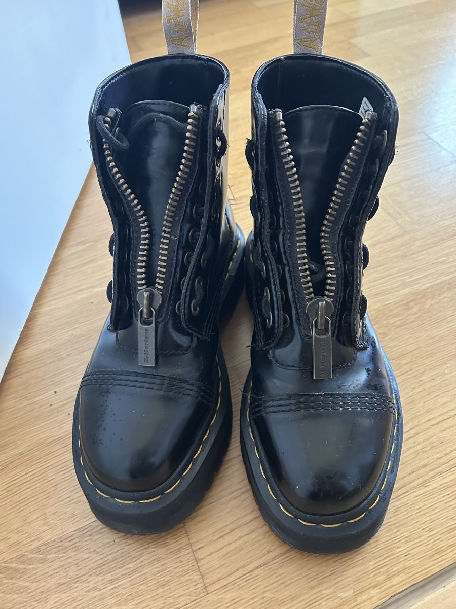 Dr. Martens Scarpe da donna: Doc Martin Stiefel mit Absatz und Reisverschluss – Usato da Zürich venduto da fabuulois 4