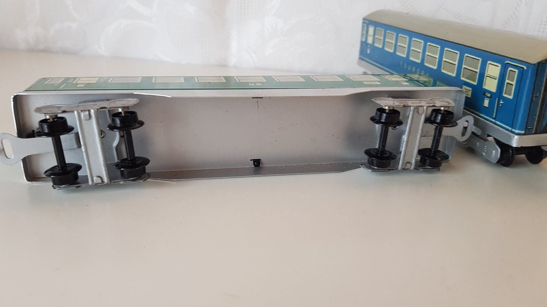 Distler Modellini di ferrovie: 3 Originale Eisenbahn- Distler Wagen H0, Originalverpackt – Nuovo e nell'imballaggio originale da Schwarzenbach SG venduto da utschu09 7