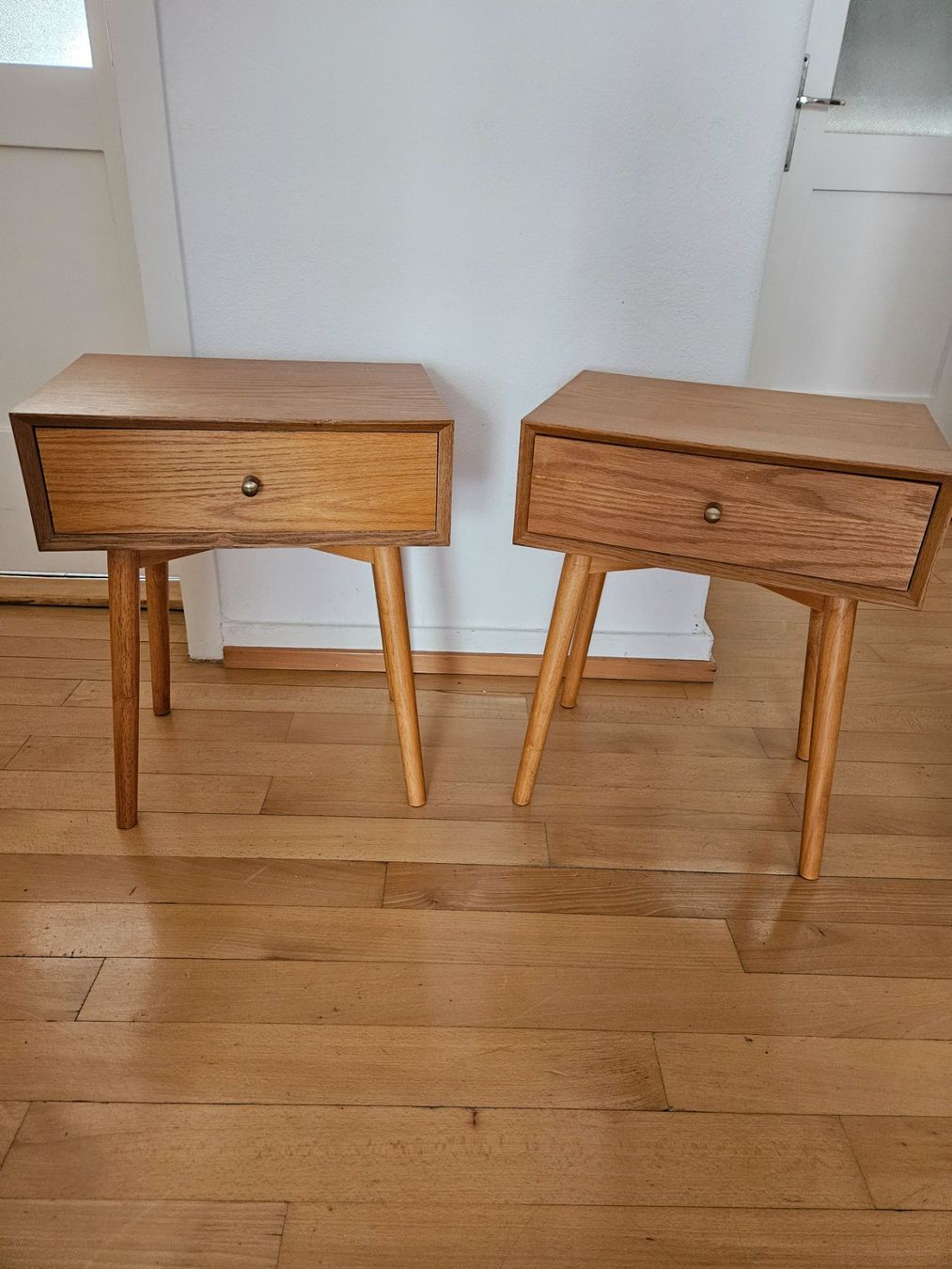 Jysk Comodini: 2x Nachttisch – Usato da Luzern venduto da Livlivliv