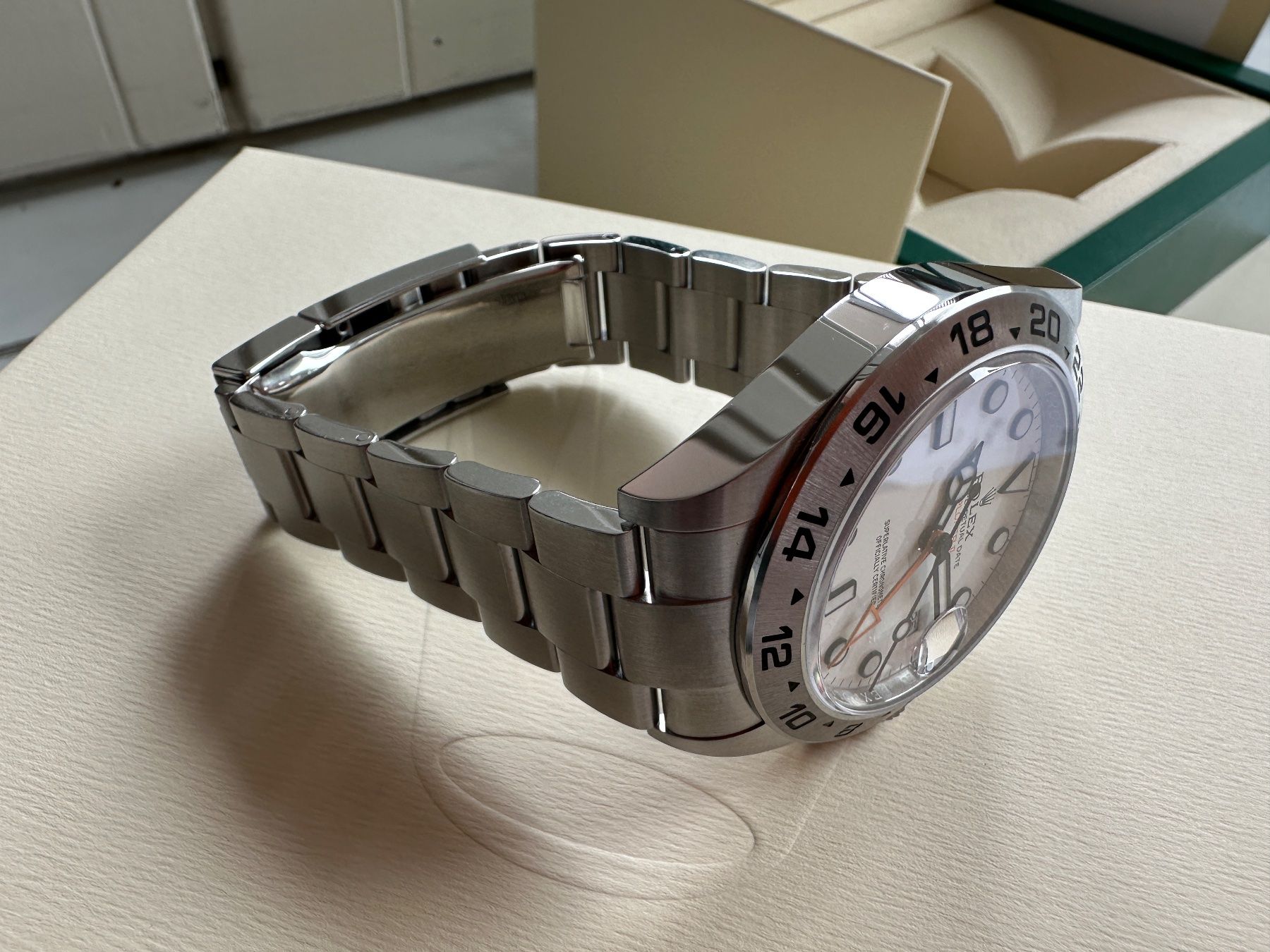 Rolex Orologi: ROLEX EXPLORER II Weisses ZB – Nuovo e nell'imballaggio originale da Neunkirch venduto da neunkirch66 6