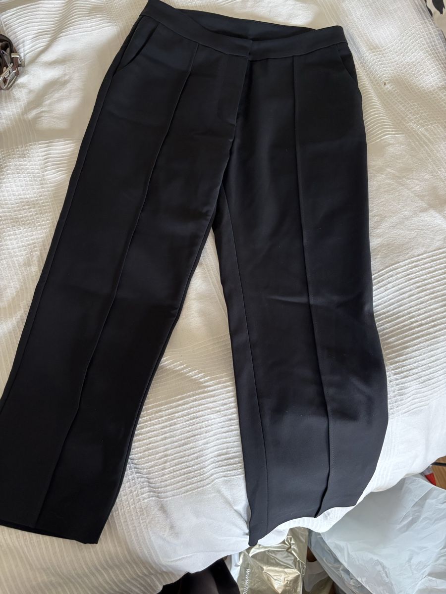 Pantaloni: Capri Hose schwarz von Valery Kovalska – Usato da Winkel venduto da Zimtguetzli 1