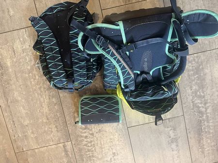 Schulrucksack,Sporttasche und Etui