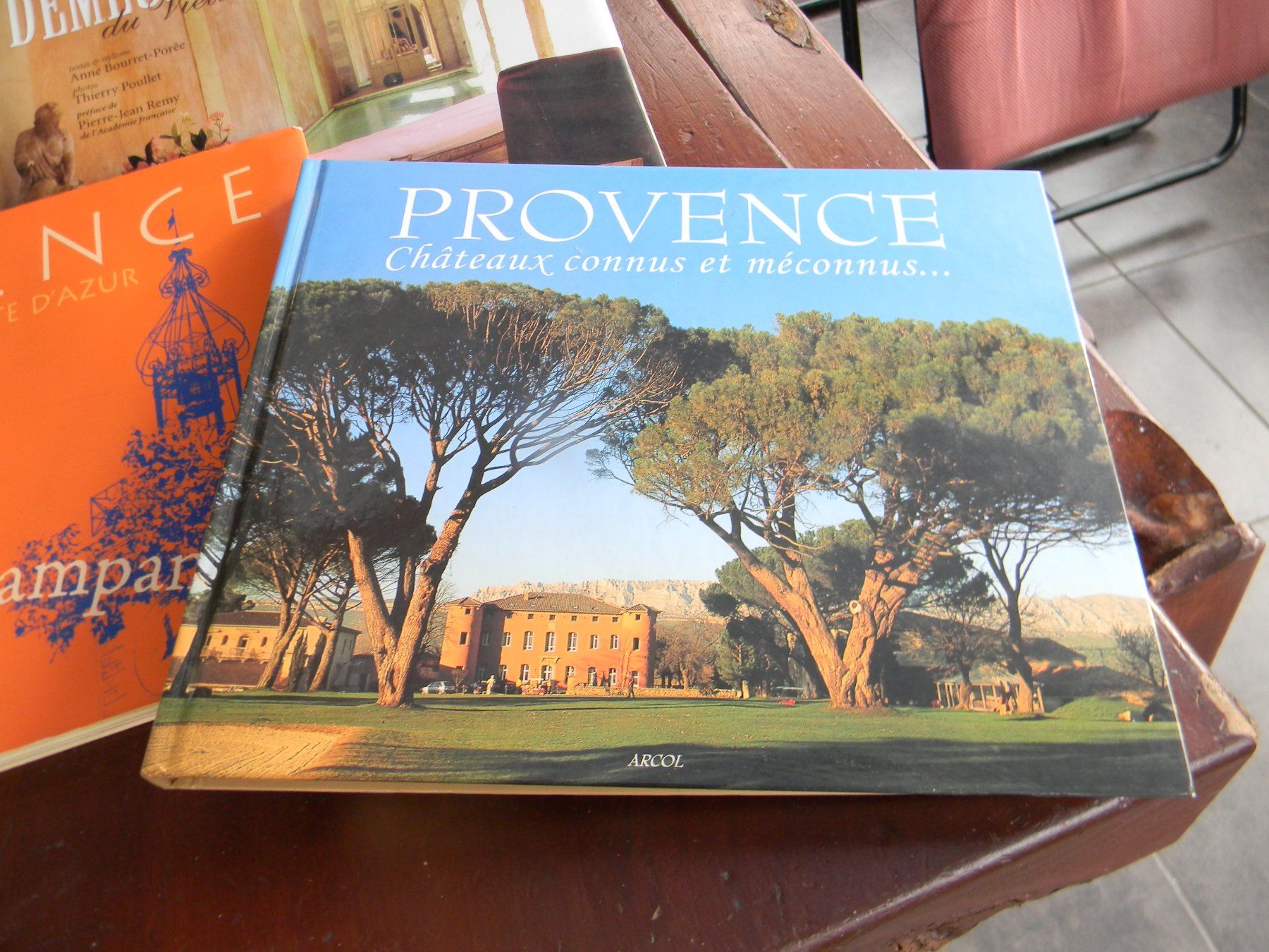 Libri: 4 grands livres sur la Provence – Nuovo (secondo la descrizione) da Bournens venduto da monique048 2