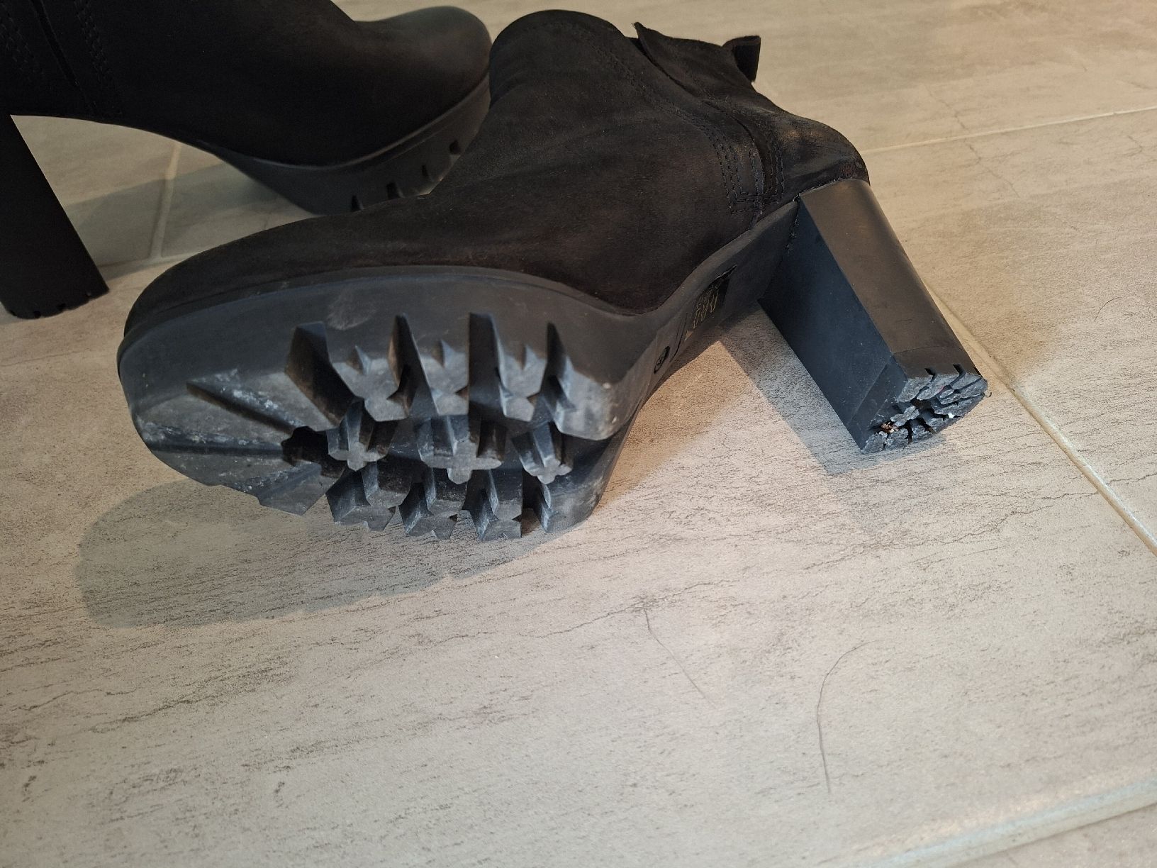 Scarpe da donna: Felmini Stiefelette schwarz Leder – Usato da Hitzkirch venduto da Emanuela.Cucco 2