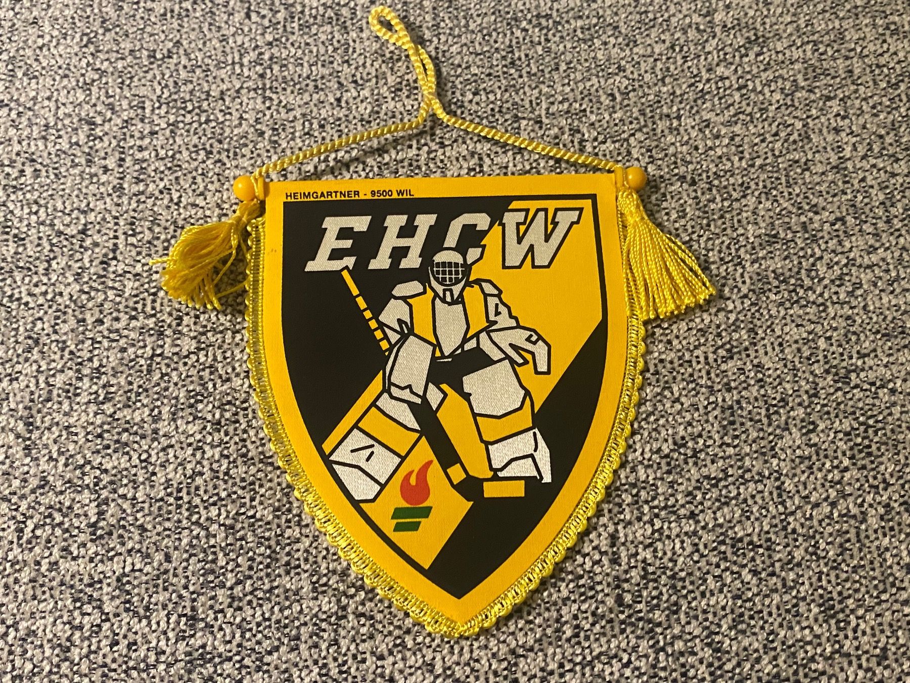 Fahnen: EHC Wetzikon Wimpel Antik EHCW – Neu (gemäss Beschreibung) aus Trübbach von Avalon60 1