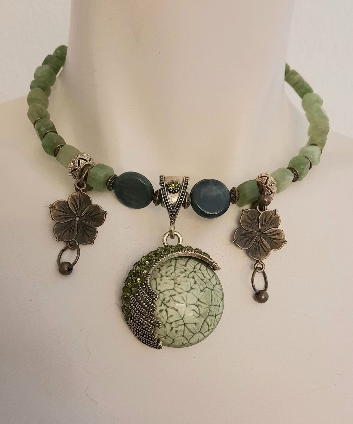 Ketten: Choker mit Peridot. – Neu und originalverpackt aus Oberglatt ZH von nat_c6k7 2