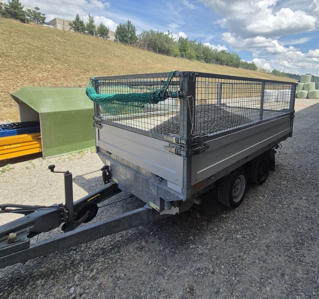 Camions-bennes: Autoanhänger 3-Seitenkipper Saris – D'occasion à Wangenried par Walliswil1