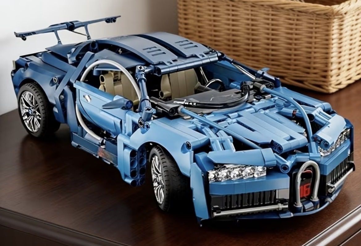 Lego Jouets: Technik Bugatti Chiron – Neuf avec emballage d'origine à Sumiswald par Tigger81