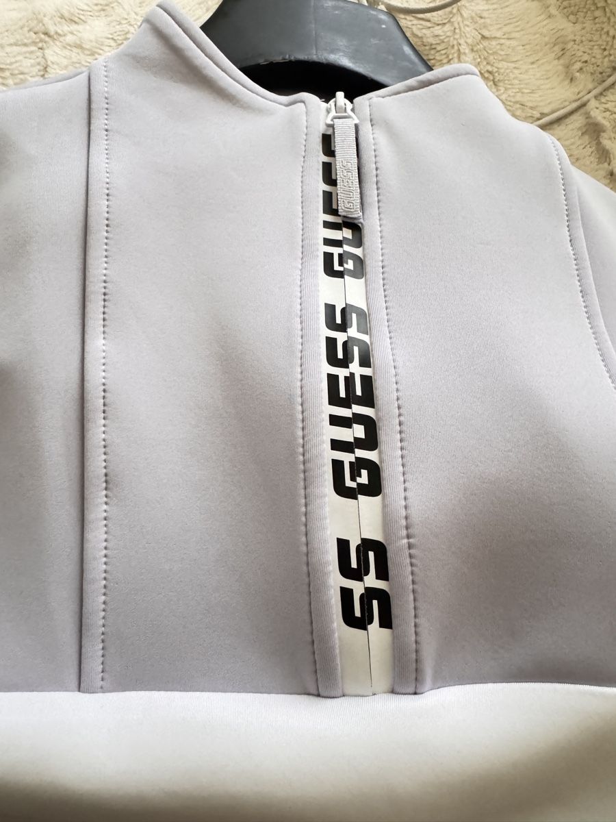 Guess Completi & Tailleur: Damenanzug Guess – Nuovo (secondo la descrizione) da Ottenbach venduto da ul9_vq6l