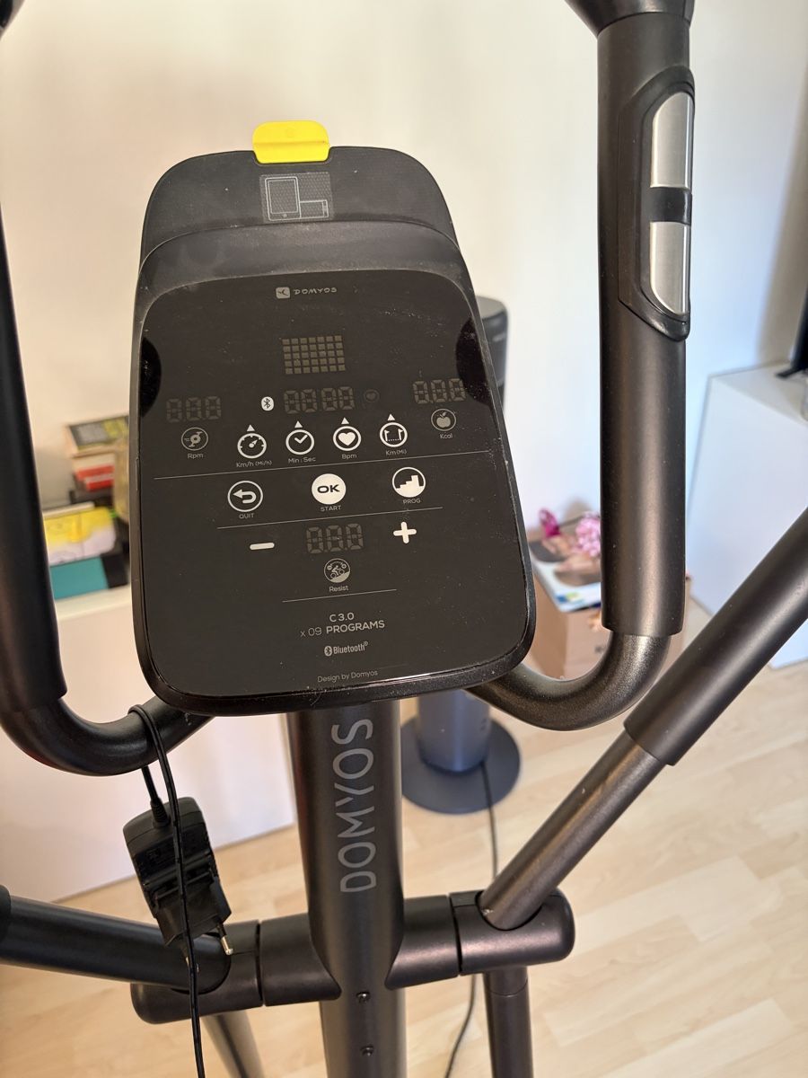 Vélos d'appartement: Domyos C3.0 Crosstrainer mit Bluetooth – CHF 50 – D'occasion à Winterthur par mel_56mf 1