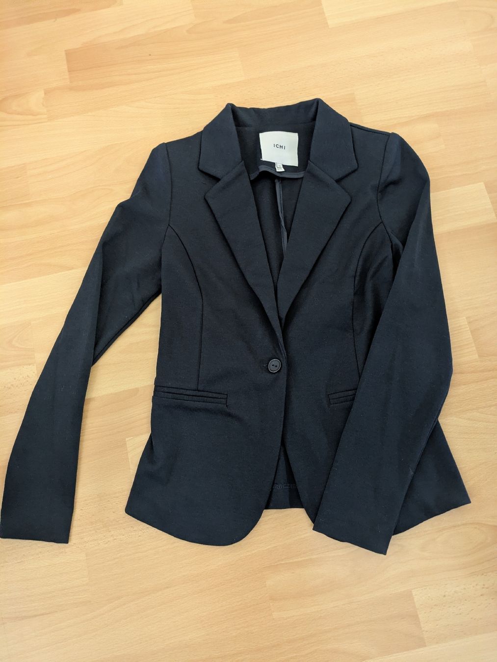 Vestes: Blazer dunkelblau ICHI xs – D'occasion à Burgdorf par Mikewalther