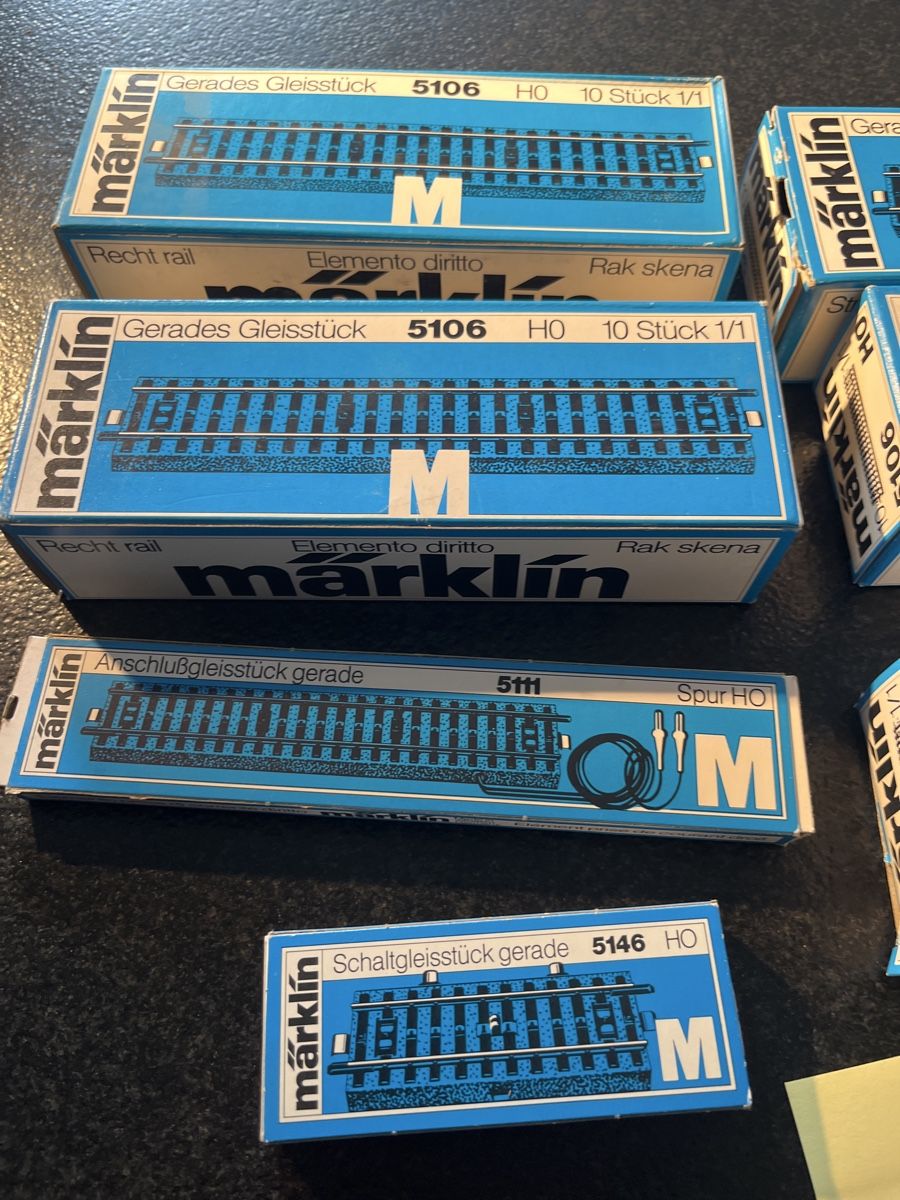 Märklin Modellini di ferrovie: Märklin Schienen Konvolut – Usato da Brienz BE venduto da hey_z9vg 2