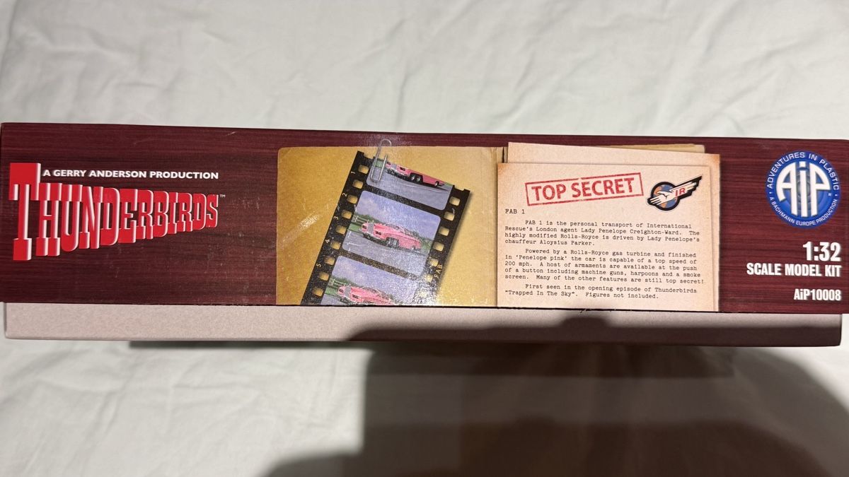 Voitures modèles: Thunderbirds FAB 1 Modellbausatz 1:32, neu & originalverpack – Neuf avec emballage d'origine à Basel par Zomeg 3