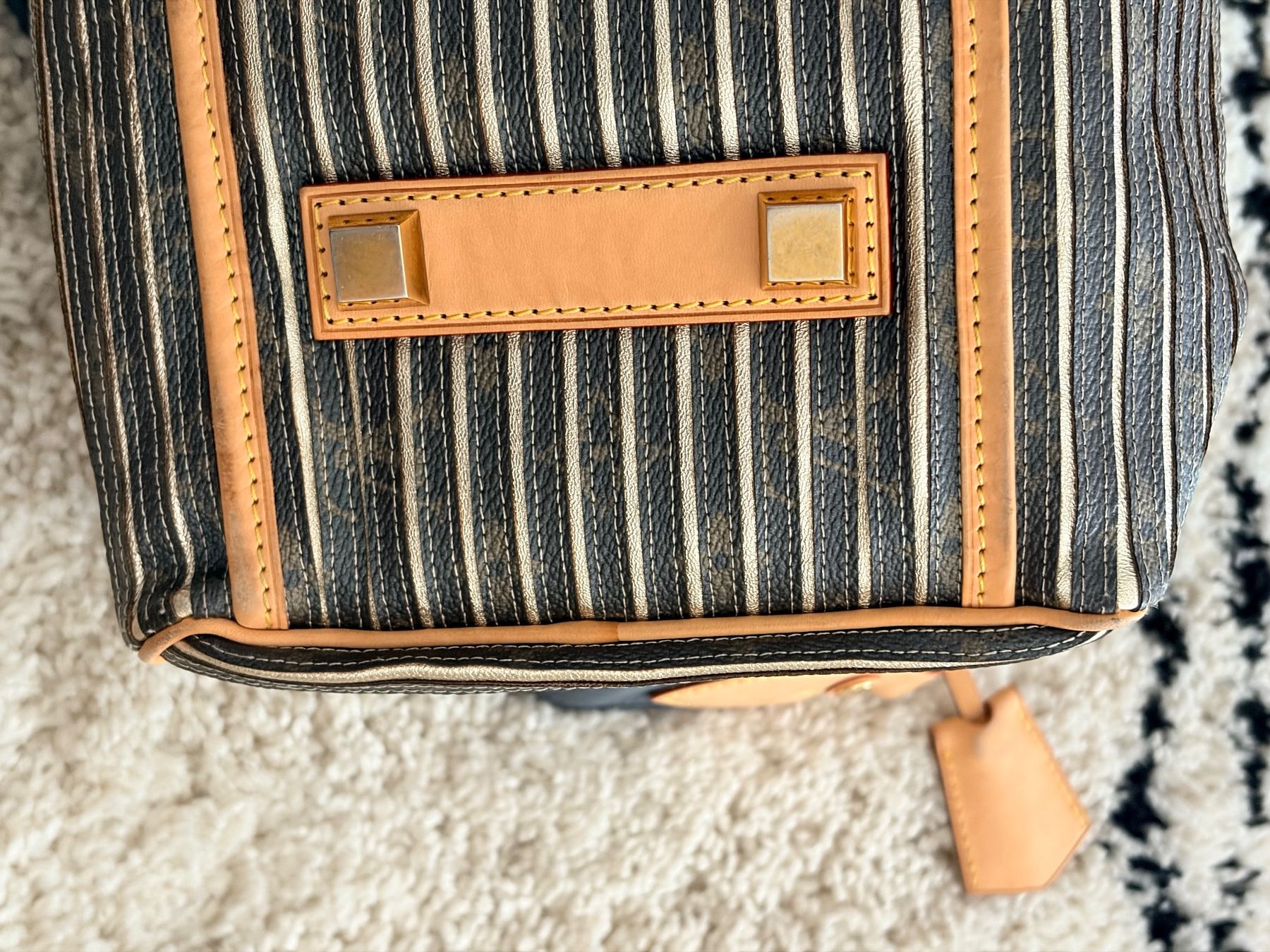 Louis Vuitton Sacs femmes: Louis Vuitton Eden Speedy 30 Argent – D'occasion à Wädenswil par quattromic 5