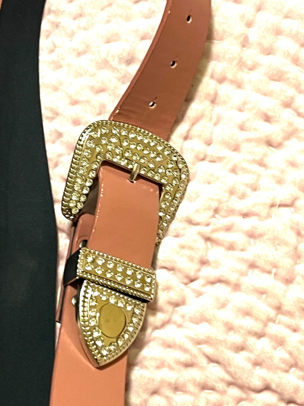 Gürtel: Ceinture rose Taille 85 – Gebraucht aus Porrentruy von SYANKA 2