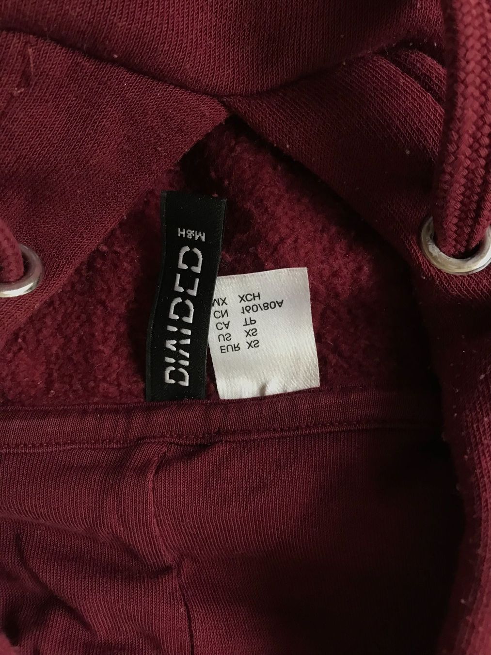 Pullover & Sweatshirts: Hoodie Grösse XS – Gebraucht aus Au/ZH von markthallerapperswil 2