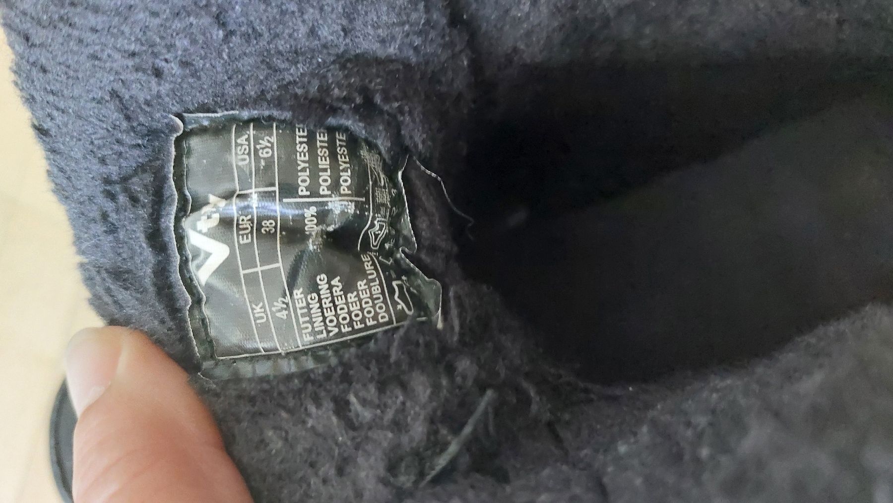 Scarpe da uomo: Warme Winter Schuhe, Schwarz, Grösse 38, – Usato da Veltheim AG venduto da gave04 2