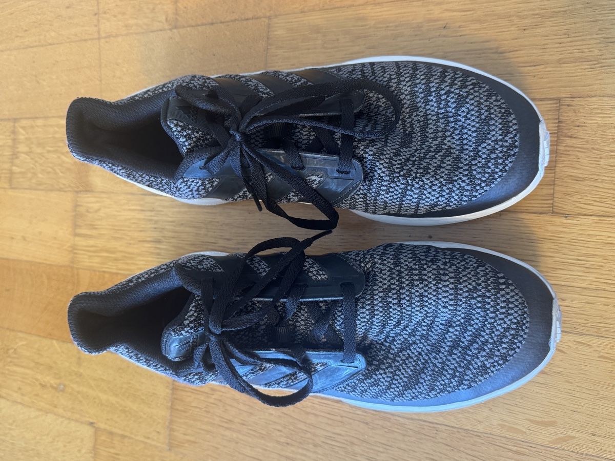 Adidas Scarpe da uomo: Adidas Hallenschuhe, 39 1/3 – Usato da Zürich venduto da s.o13 1