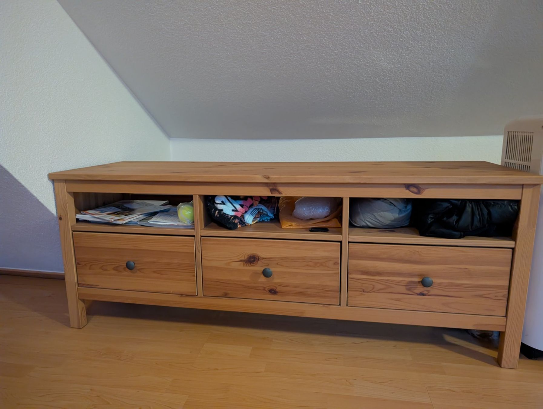 Ikea Mobili TV: IKEA Hemnes TV Bank – Usato da Adliswil venduto da Milchkind