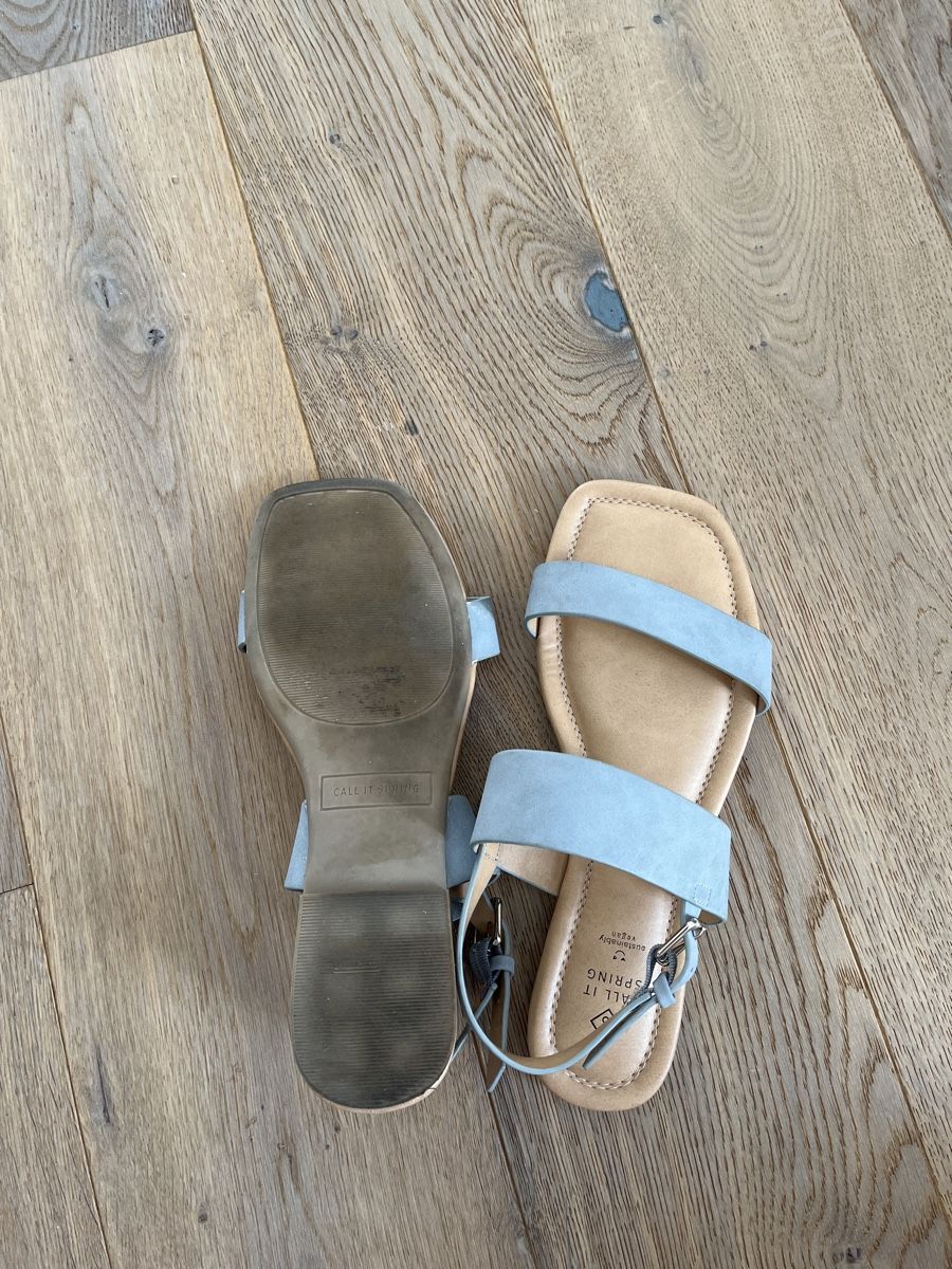 Damenschuhe: Vegane Sommer Sandale Gr.37 grau – Gebraucht aus Richterswil von ste_yzq7 1