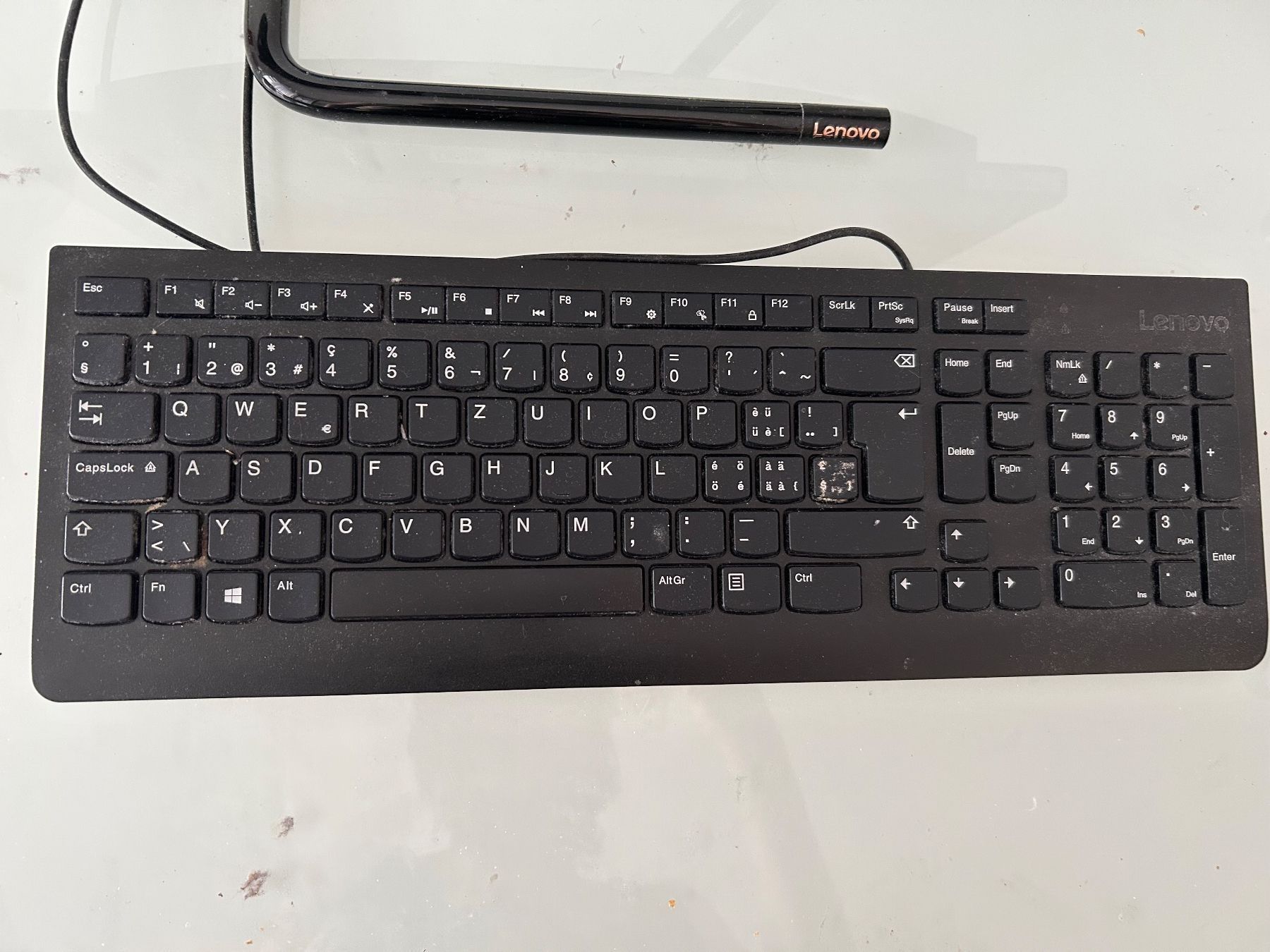 Lenovo PCs: Lenovo All-in-One Computer – D'occasion à Elsau par ari_pk96 1