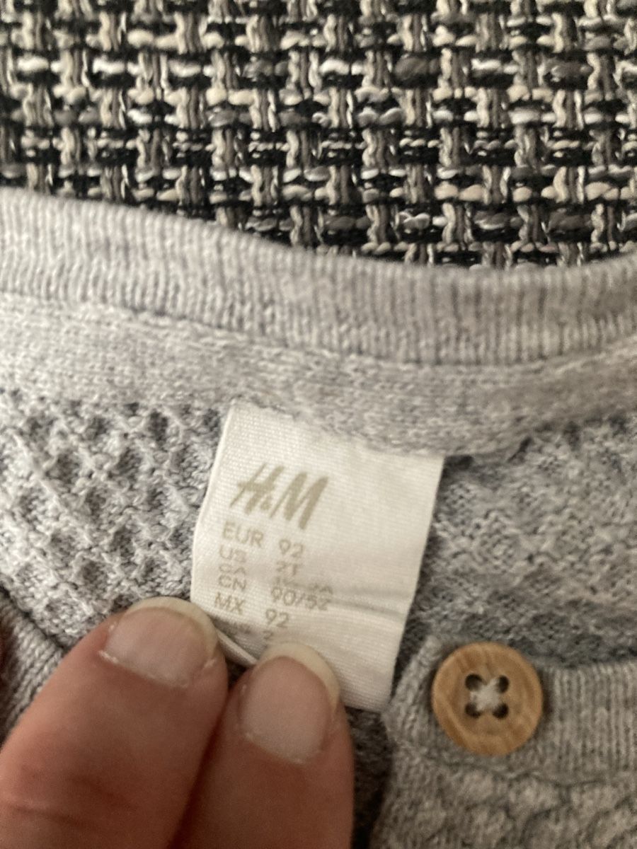 H&M Altro abbigliamento per bambino: Jaquette / cardigan H&M t. 92 – Usato da Genève venduto da Eschindler 1