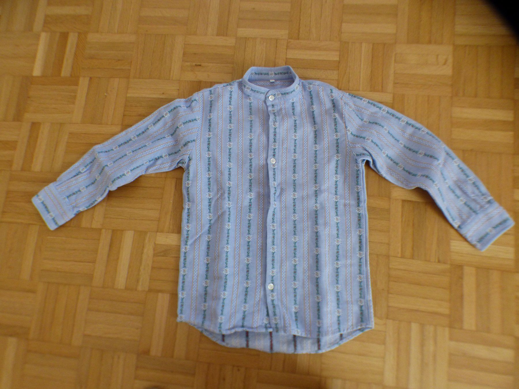 Hemden, T-Shirts & Polos: Knabenhemd – Gebraucht aus Münchenbuchsee von enzian59 2