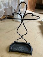 Porte‑parapluie ancien en fonte et fer forgé