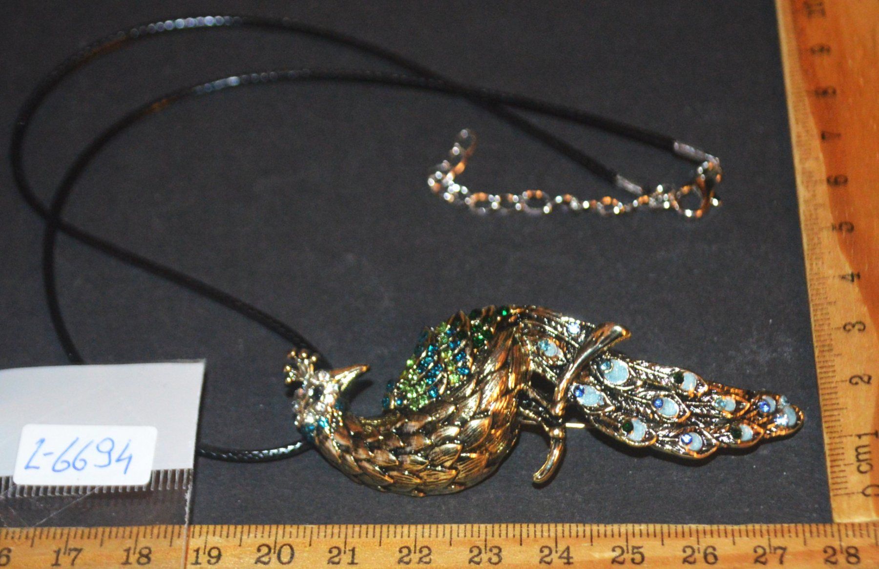 Spille & Fermagli: Brosche oder Halskette L-6694 – Pfau mit Strass – Nuovo e nell'imballaggio originale da Goldiwil (Thun) venduto da han_v5b7 3