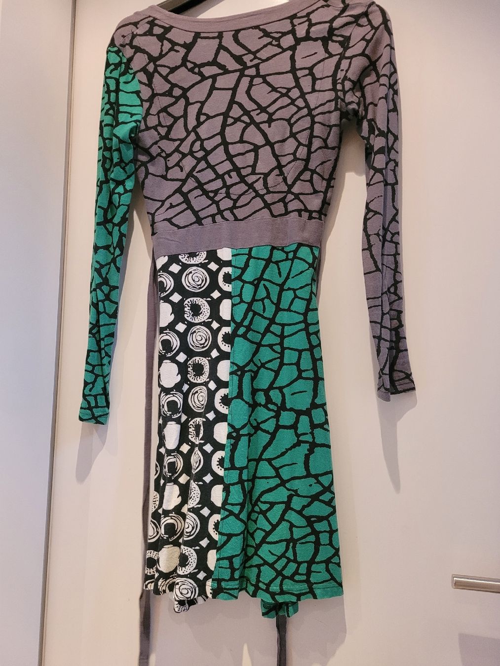 Desigual Lotti di vestiti: Kleider langarm Desigual Gr. S – Usato da ennenda venduto da popcorn007 4