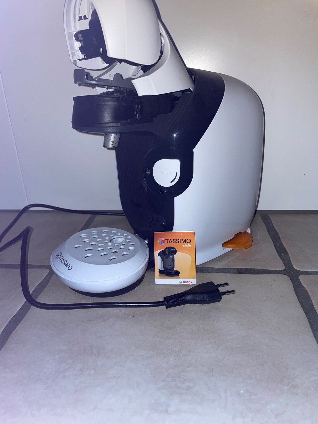 Bosch Kaffeemaschinen & Espressomaschinen: BOSCH- Tassimo Kaffeemaschine – Gebraucht aus Balsthal von dad_9zd9 1