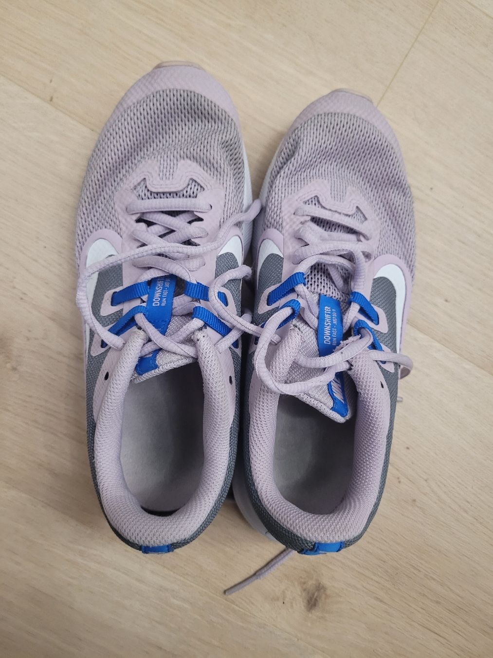 Nike Scarpe per ragazze: Schuh nike Gr. 35.5 – Usato da Lupsingen venduto da sta_wgg5 7
