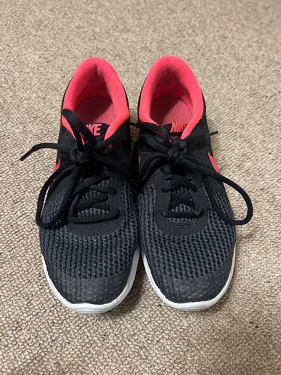 Scarpe da uomo: Sportschuhe Nike – Usato da Wattwil venduto da ale_k72l