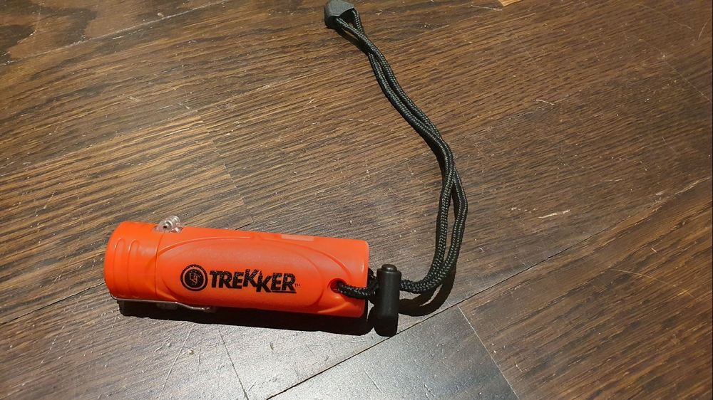 UST Trekker Stormproof Feuerzeug (Gebraucht) in Bilten für CHF 1 – mit ...