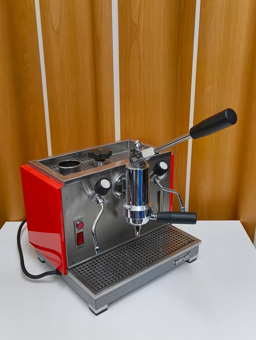 Olympia Express Kaffeemaschinen & Espressomaschinen: Super Olympia Express Club Kaffeemaschine – Gebraucht aus Zürich von Simsala-bim