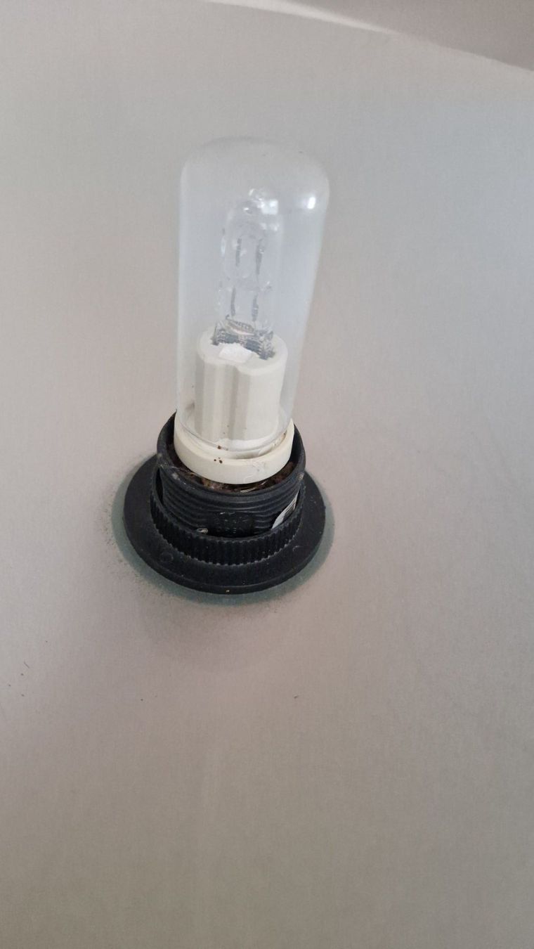 Lampen: Stehleuchte, Lampe, Silber,Modern – Gebraucht aus Dübendorf von 402765513 2