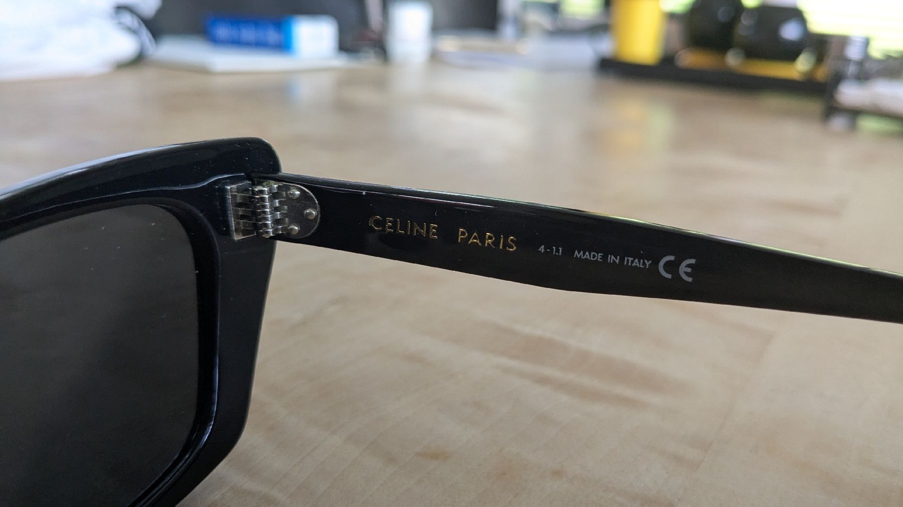 Celine Occhiali & Lenti: lunettes de soleil Céline - état impeccable – Nuovo (secondo la descrizione) da Savièse venduto da sarah1223 1