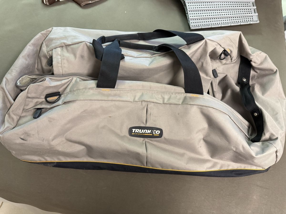 Valises de voyage: Sac à roulettes Trunk & Co by Samsonite  – D'occasion à Chambrelien par urb_ngr5 2