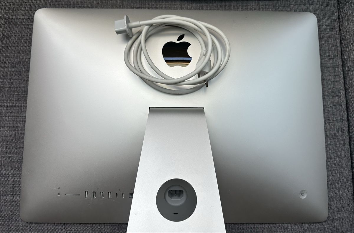 Apple PCs: iMac 2017 21“ – D'occasion à Olten par horstus 1