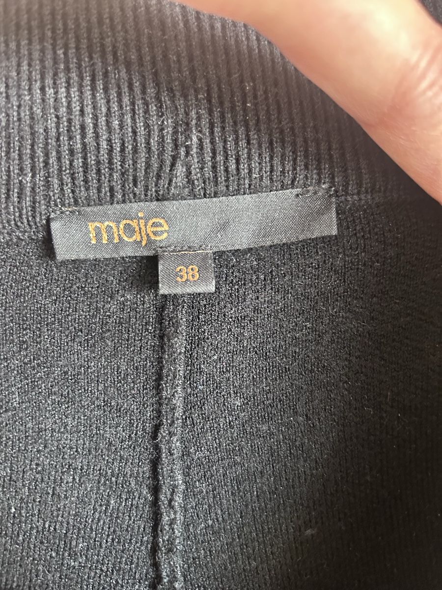 Maje Pantaloni: Pantalon maille Maje  – Usato da Genève venduto da Sarahchge 1