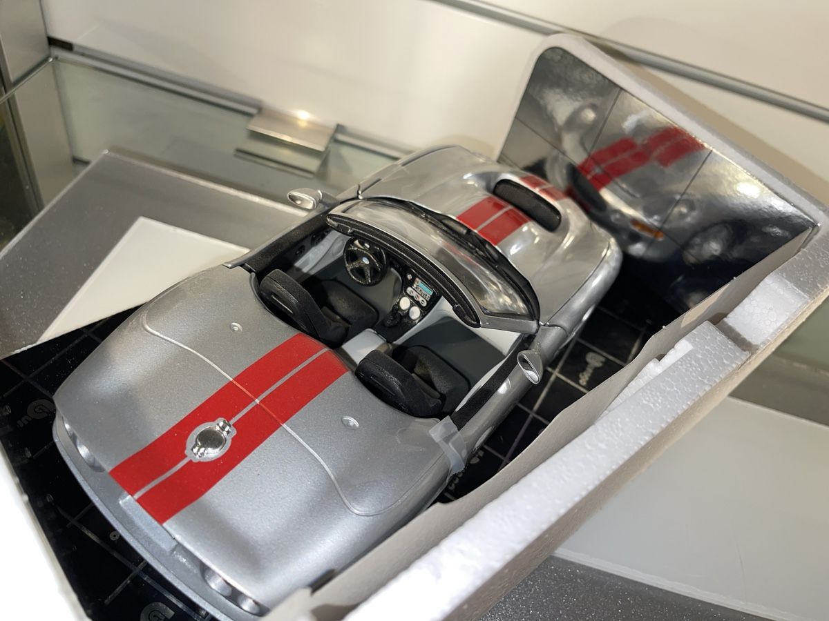 Bburago Modellini d'auto: Burago Shelby Series 1, 1:18, Modellauto – Nuovo (secondo la descrizione) da Siebnen venduto da speedy63 5