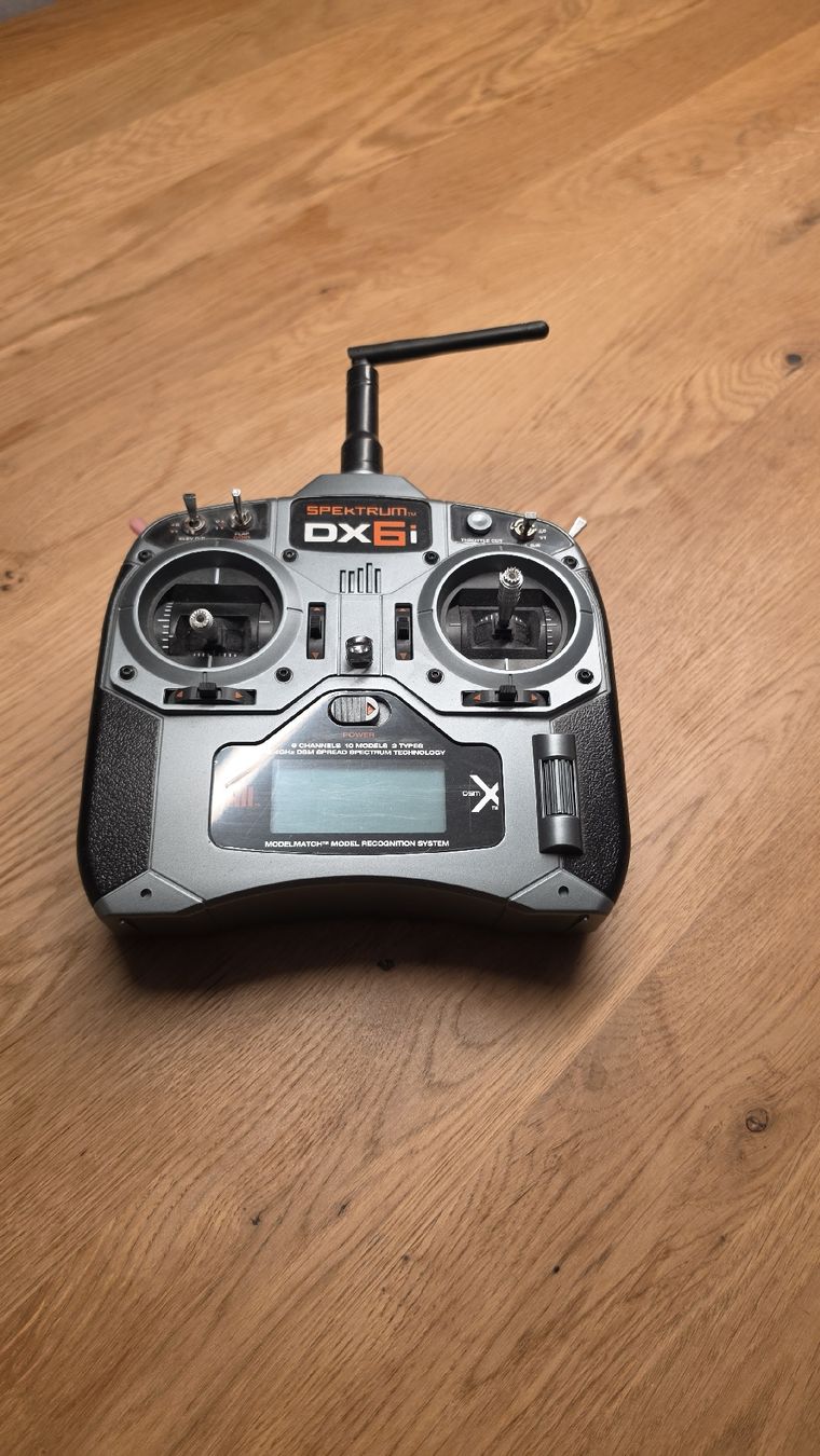 Spektrum Telecomando: Spektrum DX6i – Usato da Langenthal venduto da faebu123 1