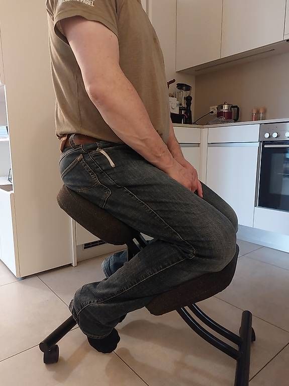 Ikea Sedie: Bürostuhl/Eifred/Kniestuhl – Usato da Triesen venduto da gab_cts9 2